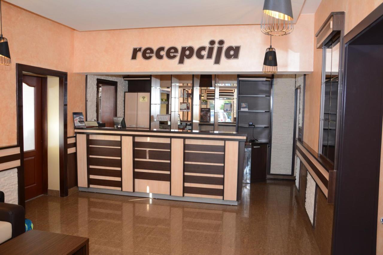 Hotel Intergaj בייאליינה מראה חיצוני תמונה